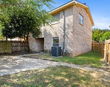 2806 Spring Valley Drive - Photo Thumbnail 22