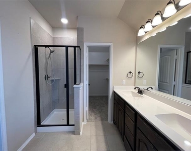 2120 Blakely Court - Photo Thumbnail 18