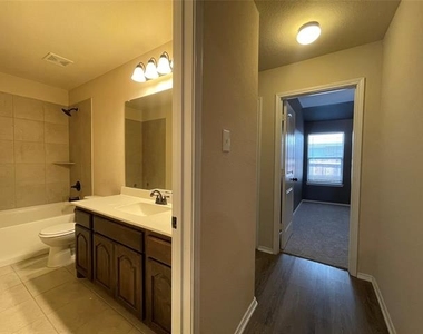 2120 Blakely Court - Photo Thumbnail 22