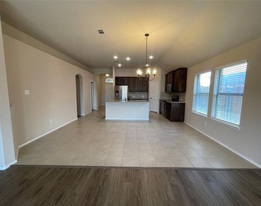 2120 Blakely Court - Photo Thumbnail 13
