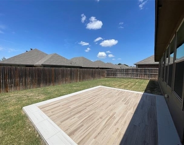 2120 Blakely Court - Photo Thumbnail 29