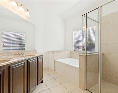 11620 Summer Springs Drive - Photo Thumbnail 19