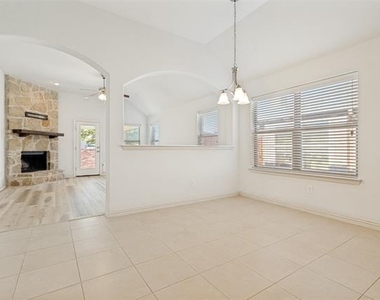 11620 Summer Springs Drive - Photo Thumbnail 14