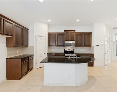 11620 Summer Springs Drive - Photo Thumbnail 12