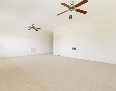 11620 Summer Springs Drive - Photo Thumbnail 32