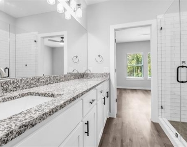 716 E Chestnut Street - Photo Thumbnail 20