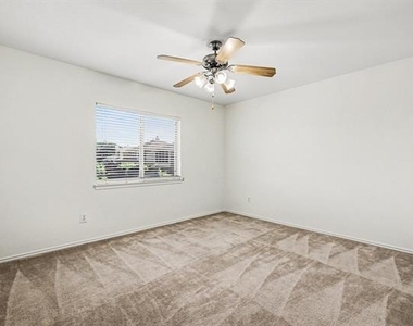 5506 San Marino Drive - Photo Thumbnail 20