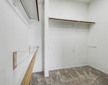5506 San Marino Drive - Photo Thumbnail 22