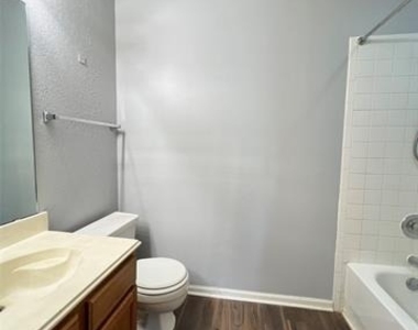 2019 Longmeadow Court - Photo Thumbnail 12