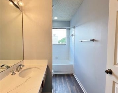 2019 Longmeadow Court - Photo Thumbnail 17