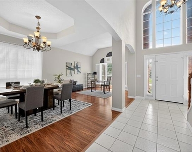 4729 Bull Run Drive - Photo Thumbnail 7