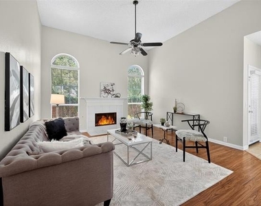 4729 Bull Run Drive - Photo Thumbnail 9