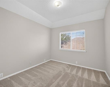 4729 Bull Run Drive - Photo Thumbnail 29
