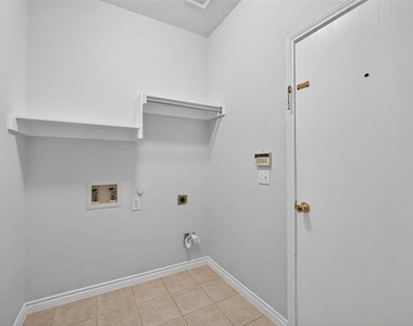 4729 Bull Run Drive - Photo Thumbnail 25