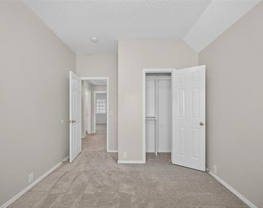 4729 Bull Run Drive - Photo Thumbnail 30