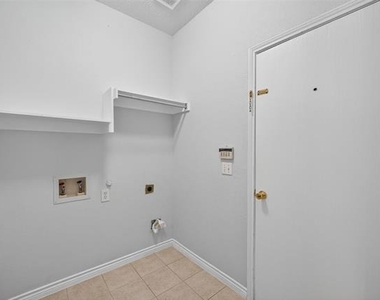 4729 Bull Run Drive - Photo Thumbnail 35