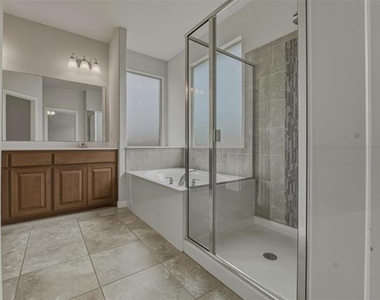 9528 Blaine Drive - Photo Thumbnail 17