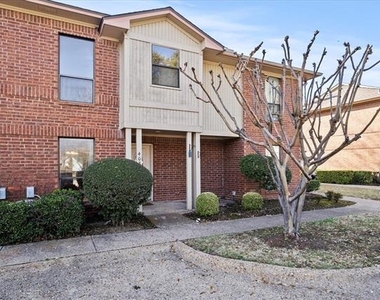 408 S Fannin Street - Photo Thumbnail 2