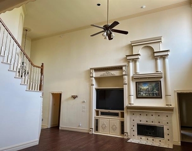 2800 Browning Drive - Photo Thumbnail 2