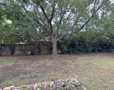 1706 Wisteria Street - Photo Thumbnail 21