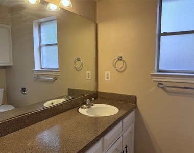1706 Wisteria Street - Photo Thumbnail 12