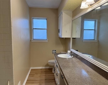 1706 Wisteria Street - Photo Thumbnail 18