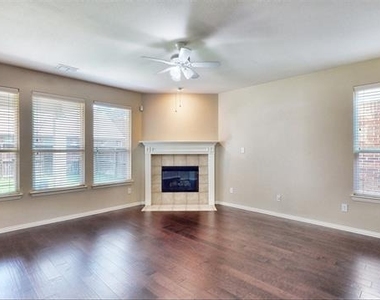 413 Perkins Drive - Photo Thumbnail 1