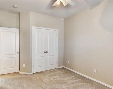 413 Perkins Drive - Photo Thumbnail 38