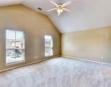 413 Perkins Drive - Photo Thumbnail 23