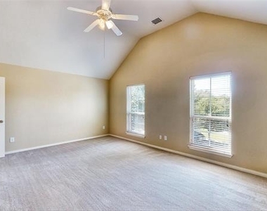 413 Perkins Drive - Photo Thumbnail 26