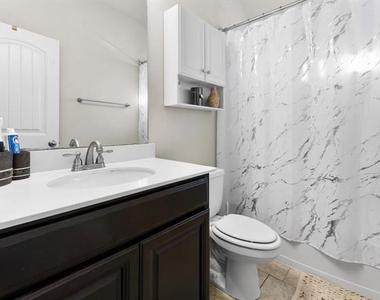307 Acadia Lane - Photo Thumbnail 24