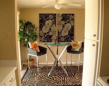 2800 Sayles Boulevard - Photo Thumbnail 3