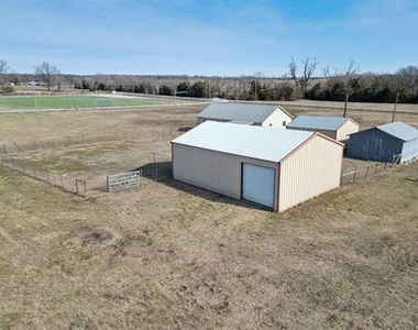 4304 County Road 171 - Photo Thumbnail 8