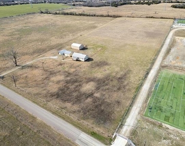 4304 County Road 171 - Photo Thumbnail 2