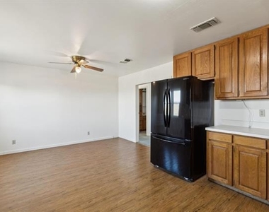 4304 County Road 171 - Photo Thumbnail 14