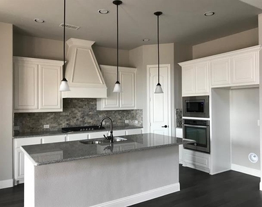 5905 Adair Lane - Photo Thumbnail 2