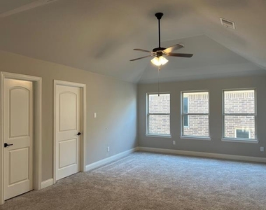 5905 Adair Lane - Photo Thumbnail 14