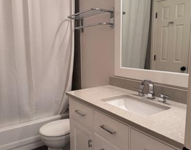 1403 Stone Lakes Drive - Photo Thumbnail 13