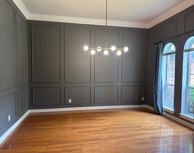 1403 Stone Lakes Drive - Photo Thumbnail 5