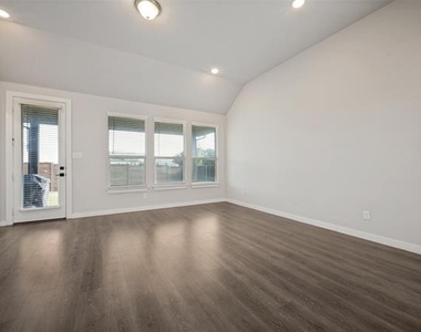 1234 Stagecoach Trail - Photo Thumbnail 9