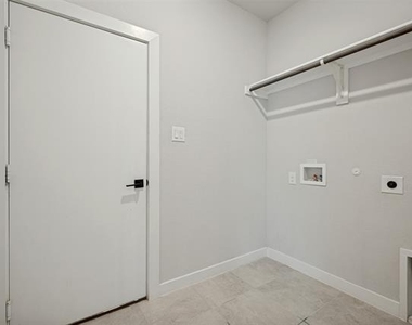 1234 Stagecoach Trail - Photo Thumbnail 17