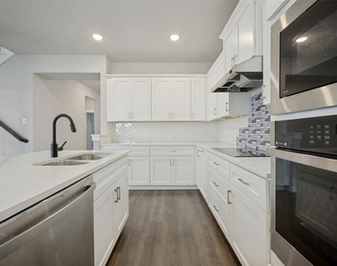 1234 Stagecoach Trail - Photo Thumbnail 7