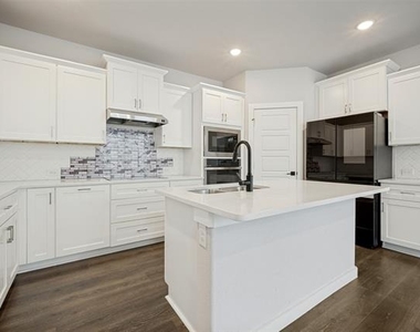 1234 Stagecoach Trail - Photo Thumbnail 6