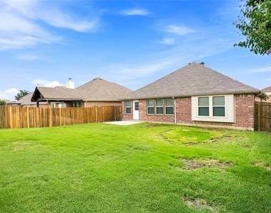 11901 Summer Springs Drive - Photo Thumbnail 24