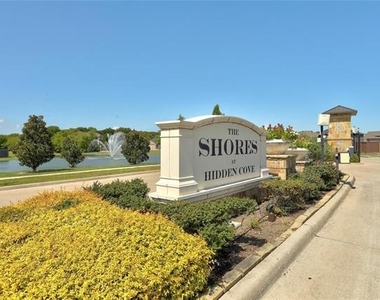 11901 Summer Springs Drive - Photo Thumbnail 35