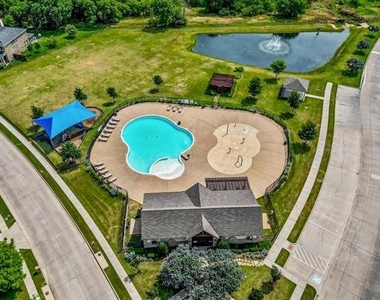 11901 Summer Springs Drive - Photo Thumbnail 27
