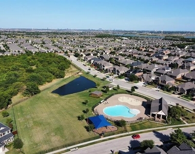 11901 Summer Springs Drive - Photo Thumbnail 29