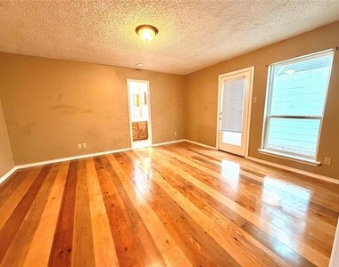 1238 Richland Oaks Drive - Photo Thumbnail 10