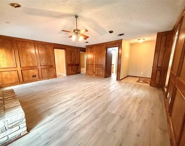 1238 Richland Oaks Drive - Photo Thumbnail 2
