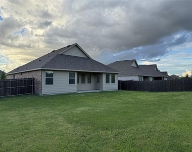 537 Robinson Way - Photo Thumbnail 15